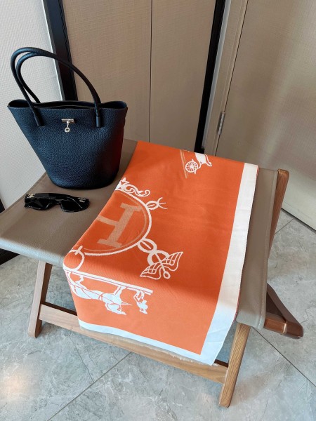 Streetwear Scarf Hermes  325853