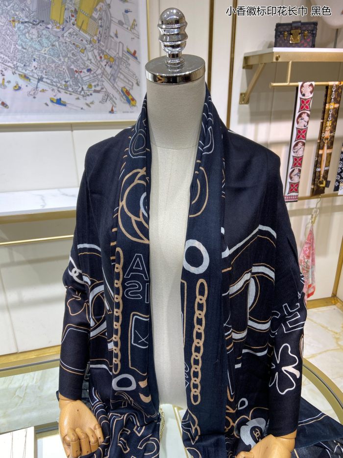 Streetwear Scarf CHANEL 325673 size：200*110cm