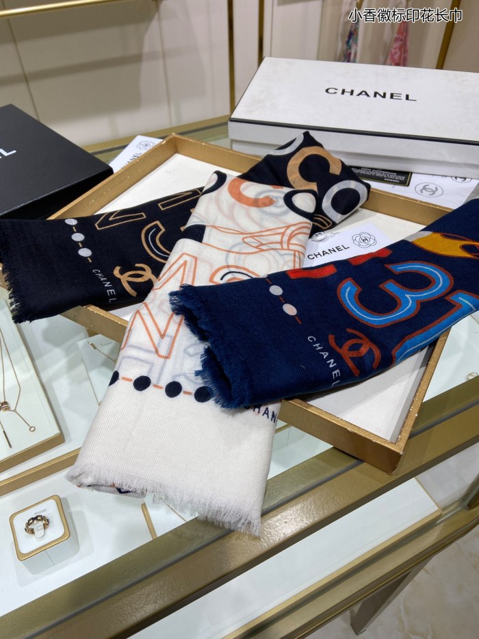 Streetwear Scarf CHANEL 325673 size：200*110cm