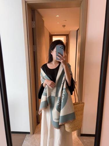 Streetwear Scarf CHANEL 325865 size:70cm*180cm