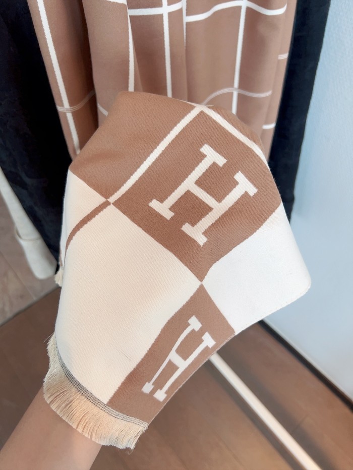 Streetwear Scarf Hermes   325844