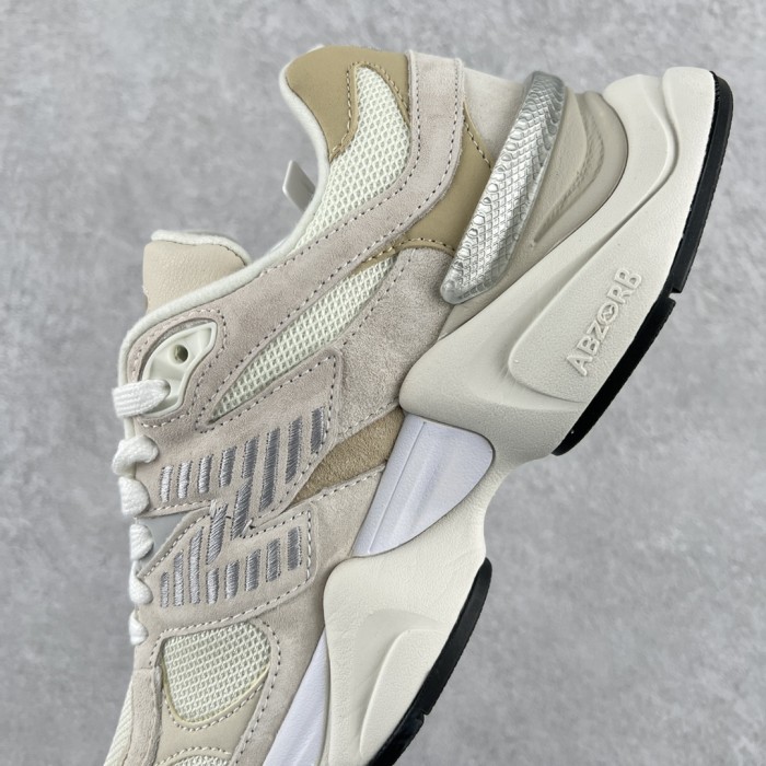 New Balance 9060 Moonbeam Sea Salt