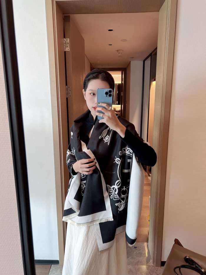Streetwear Scarf Hermes  325852