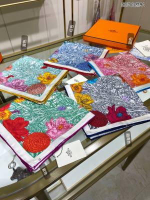 Streetwear Scarf Hermes   325664 size：90cm*90cm