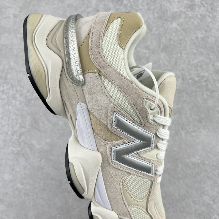 New Balance 9060 Moonbeam Sea Salt