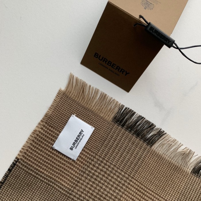 Streetwear Scarf BURBERRY 325824 size：200 x 100cm