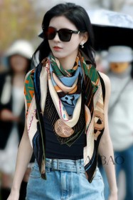 Streetwear Scarf LV 325683 SIZE:140*140cm
