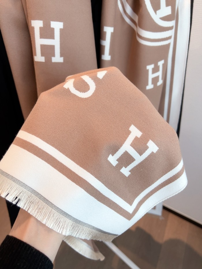 Streetwear Scarf Hermes   325847