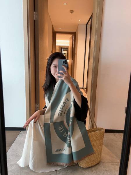 Streetwear Scarf CHANEL 325865 size:70cm*180cm