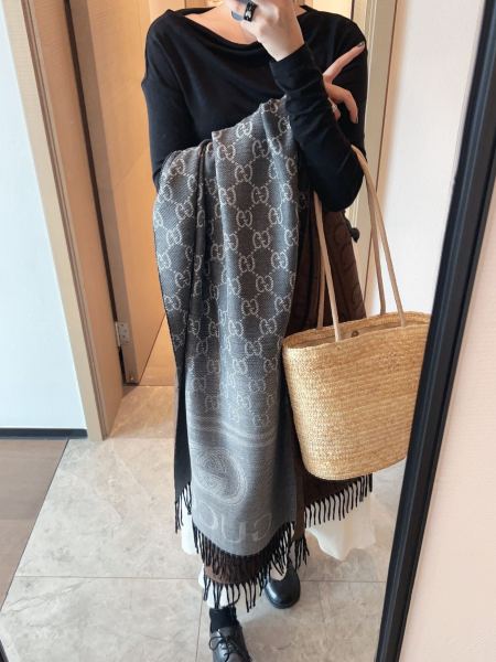 Streetwear Scarf GUCCI 325822 