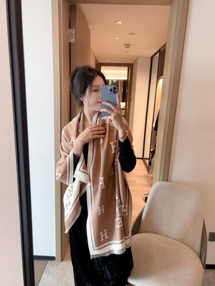 Streetwear Scarf Hermes   325847
