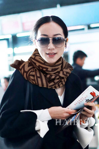 Streetwear Scarf FENDI 325670 SIZE:200*110 cm