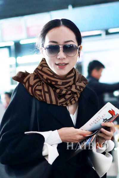 Streetwear Scarf FENDI 325670 SIZE:200*110 cm