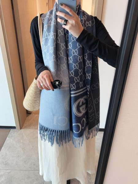Streetwear Scarf GUCCI 325821
