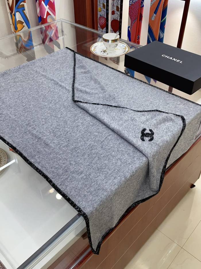 Streetwear Scarf CHANEL 325708 size：80*200cm