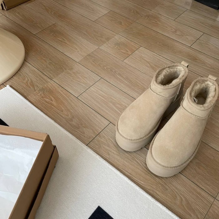 UGG Classic Ultra Mini Platform Boot Mustard Seed (Women's)