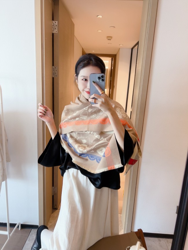 Streetwear Scarf CHANEL 325868 size：70*180cm