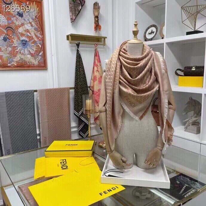 Streetwear Scarf FENDI 325595 SIZE:140x140cm 