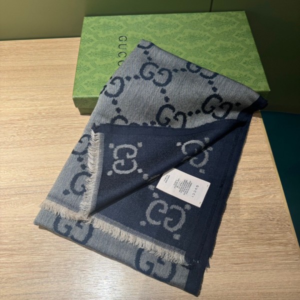 Streetwear Scarf GUCCI 325636 SIZE:210*70cm