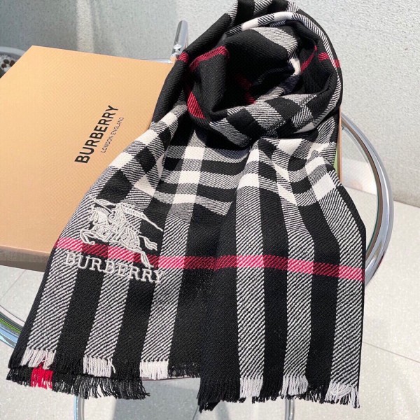 Streetwear Scarf BURBERRY 325620 size：180*32cm