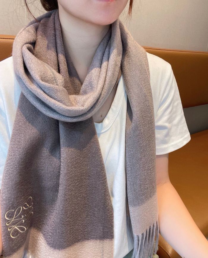 Streetwear Scarf Loewe 325589 SIZE:35 x 180cm