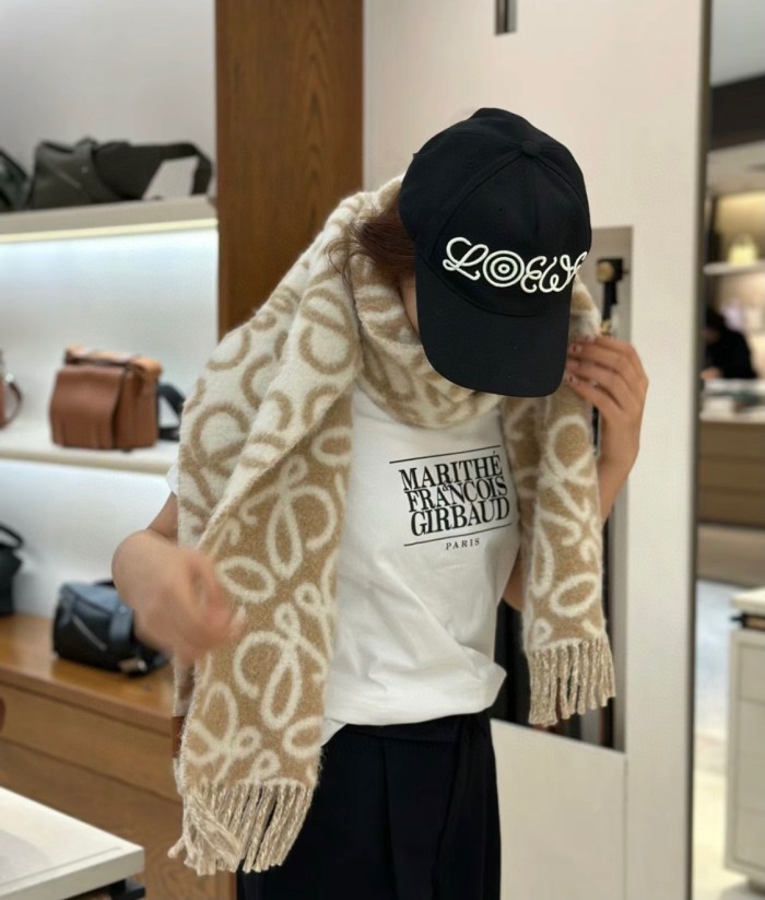 Streetwear Scarf  Loewe 325633