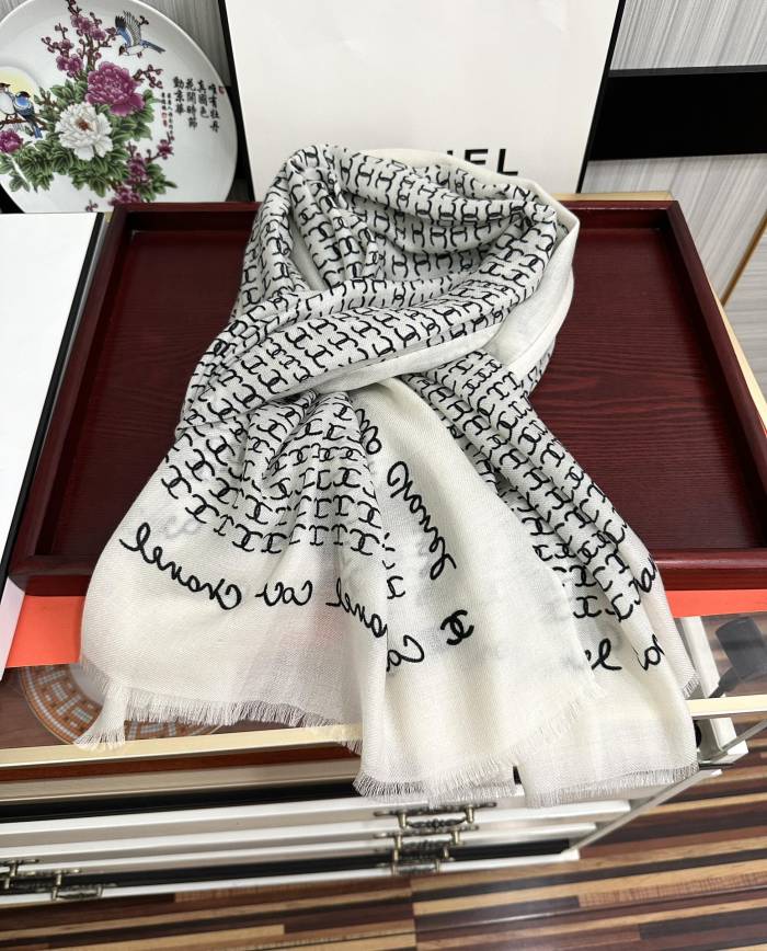 Streetwear Scarf CHANEL 325602 SIZE:100x200cm