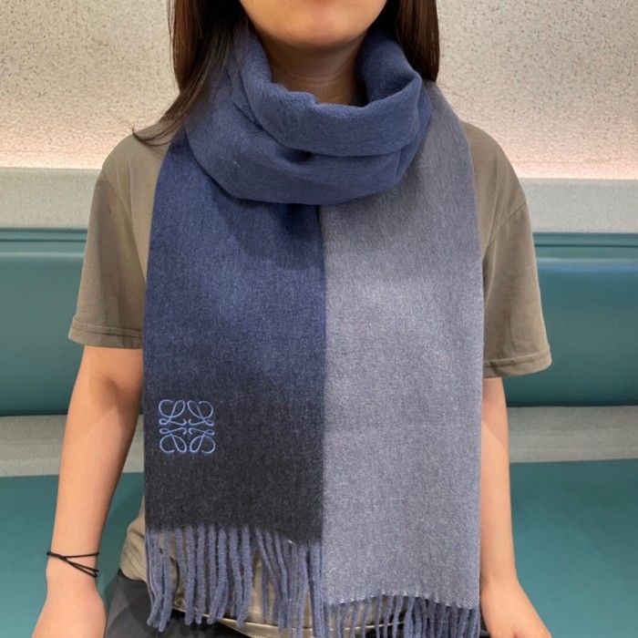 Streetwear Scarf Loewe 325631  SIZE:180*32cm