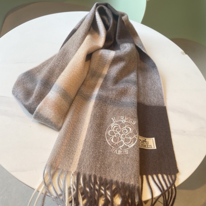 Streetwear Scarf Hermes   325598 size：30*180cm