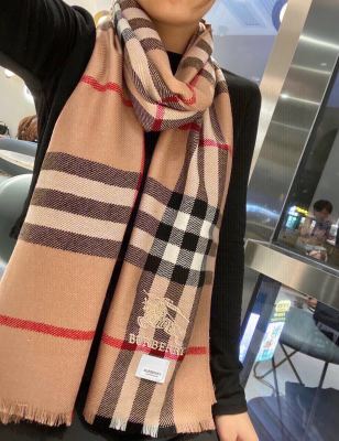 Streetwear Scarf BURBERRY 325618 size：180*32cm