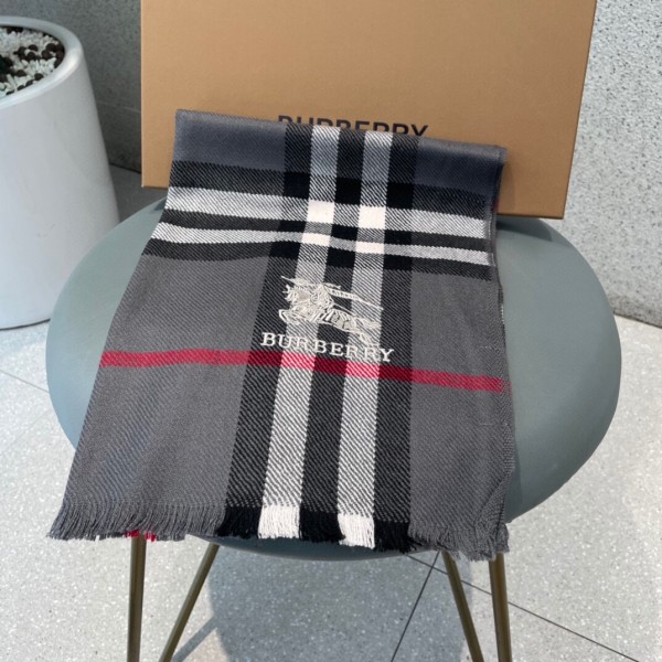 Streetwear Scarf BURBERRY 325622 size：32x180CM