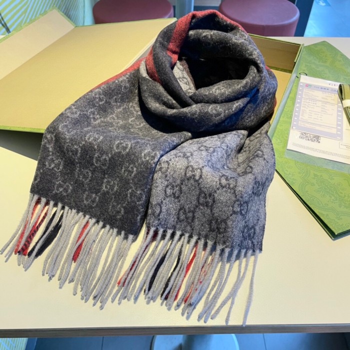 Streetwear Scarf GUCCI 325616 SIZE:32*180cmcm