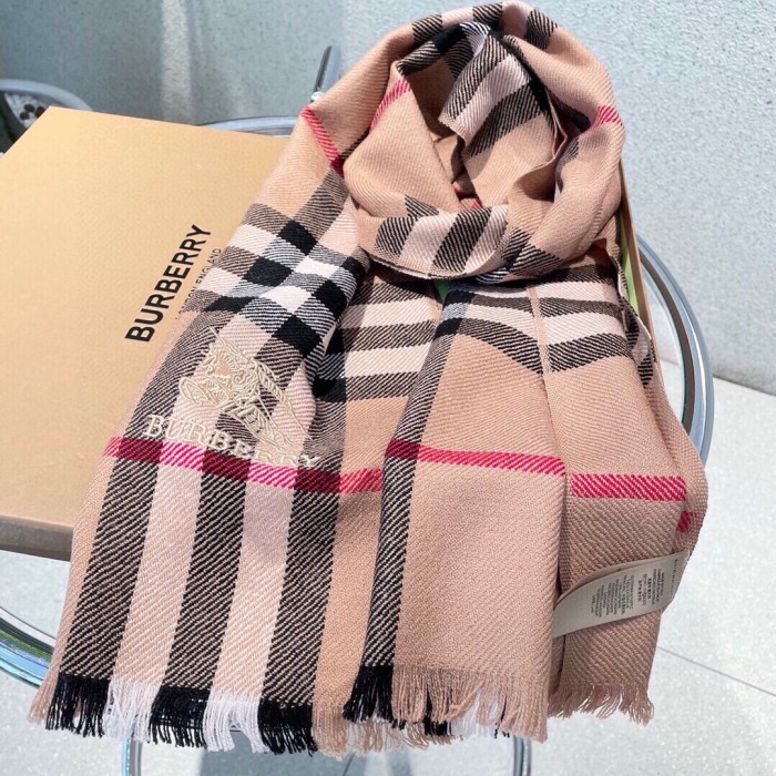 Streetwear Scarf BURBERRY 325618 size：180*32cm