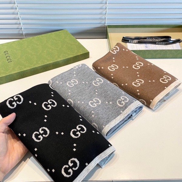 Streetwear Scarf GUCCI 325605 SIZE:32*180cm