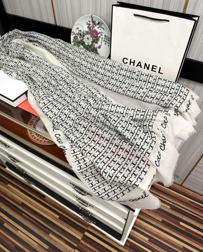 Streetwear Scarf CHANEL 325602 SIZE:100x200cm