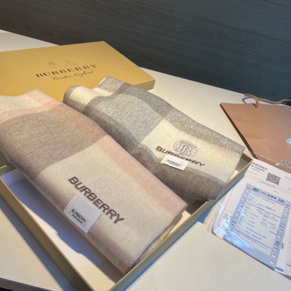 Streetwear Scarf BURBERRY 325650 size：30*168cm
