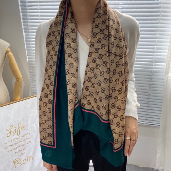 Streetwear Scarf GUCCI 325579 SIZE:140*140cm