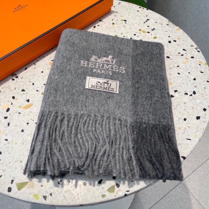 Streetwear Scarf Hermes   325625 size：32x200cm