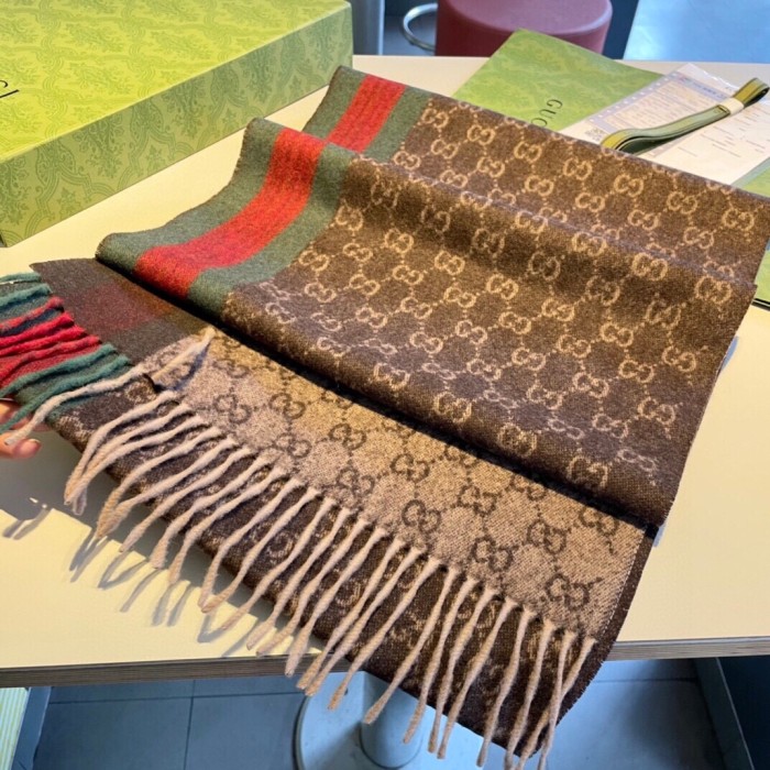 Streetwear Scarf GUCCI 325614 SIZE:32*180cm