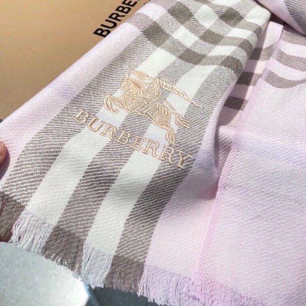 Streetwear Scarf BURBERRY 325619 size：180*32cm