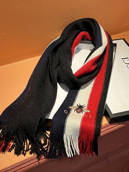 Streetwear Scarf GUCCI 325530 SIZE:30*180cm