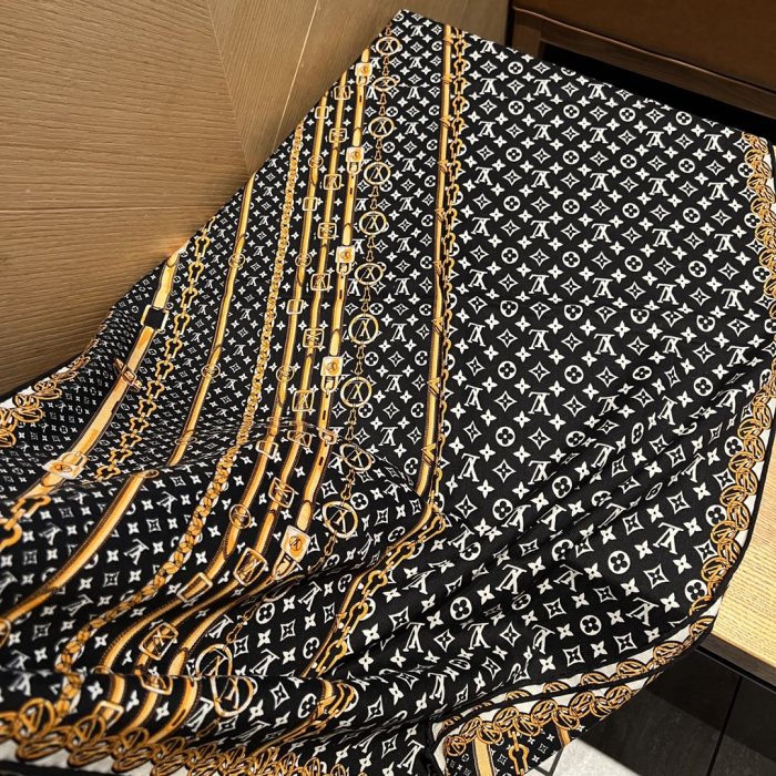 Streetwear Scarf LV 325574 SIZE:70*185cm