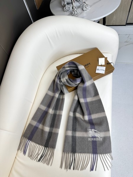 Streetwear Scarf BURBERRY 325562 size：32*180  cm