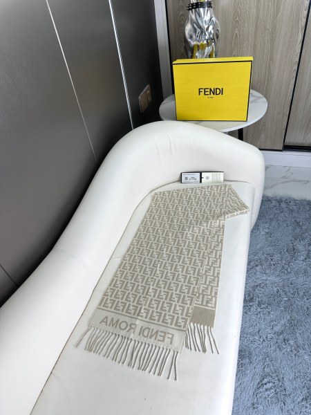 Streetwear Scarf FENDI 325560 SIZE:30X200cm