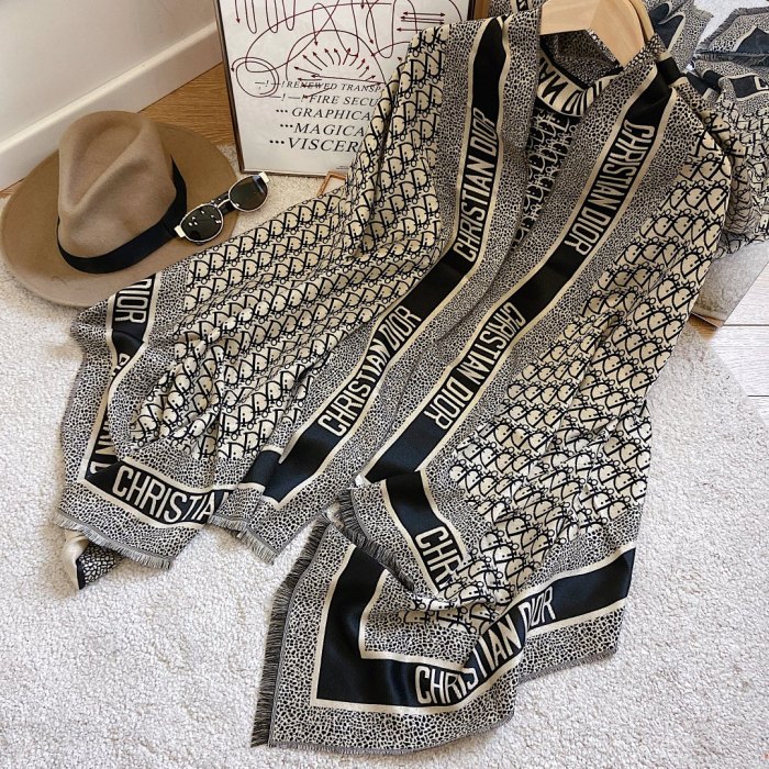 Streetwear Scarf Dior 325502 SIZE:65＊180cm