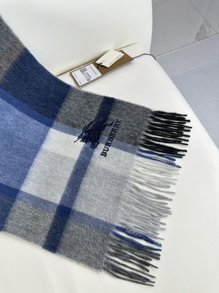 Streetwear Scarf BURBERRY 325566 size：32*180cm