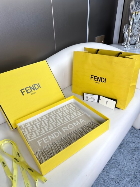 Streetwear Scarf FENDI 325560 SIZE:30X200cm