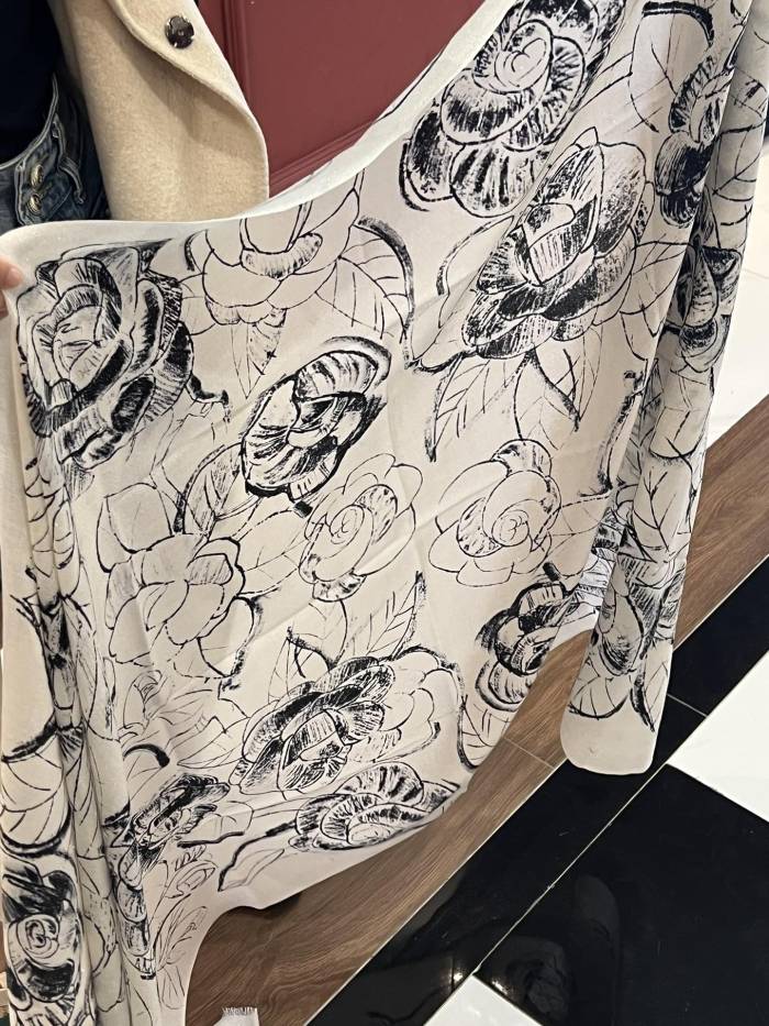 Streetwear Scarf CHANEL 325547 size：110*120cm