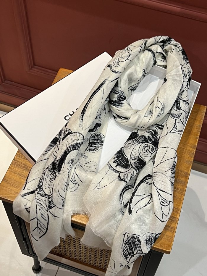 Streetwear Scarf CHANEL 325547 size：110*120cm
