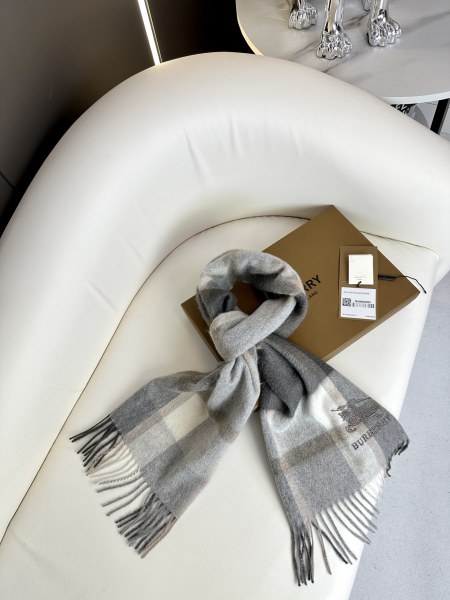 Streetwear Scarf BURBERRY 325565 size：32*180cm